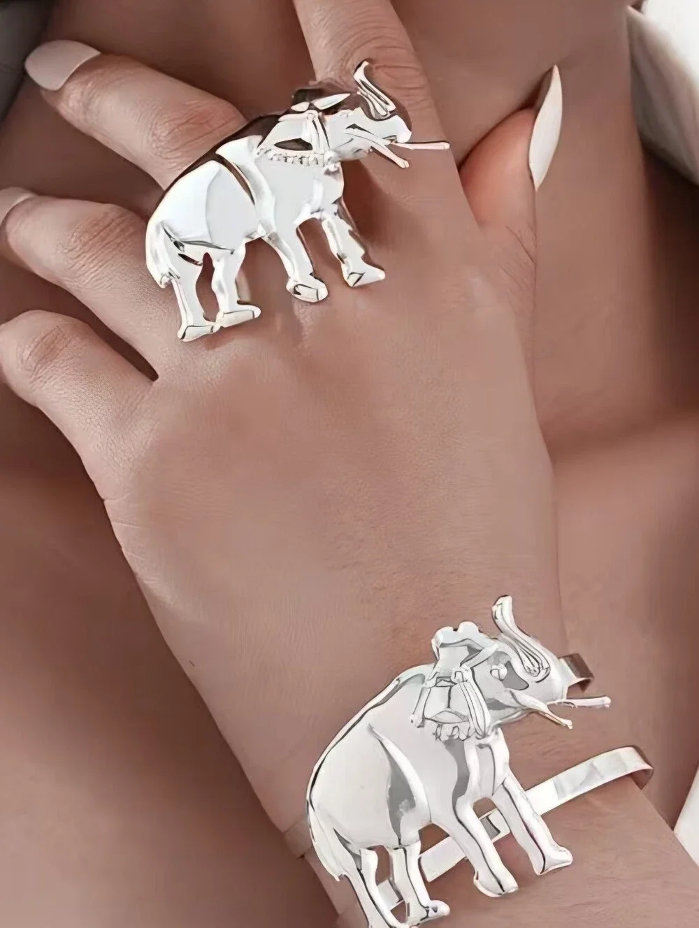 JEWELRY SET  ELEPHANT LOVERS LARGE ELEPHANT CHARM CUFF BRACELET MATCHING RING...